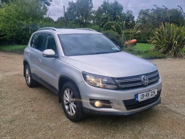 Volkswagen Tiguan SUV, Diesel, 2013, Silver