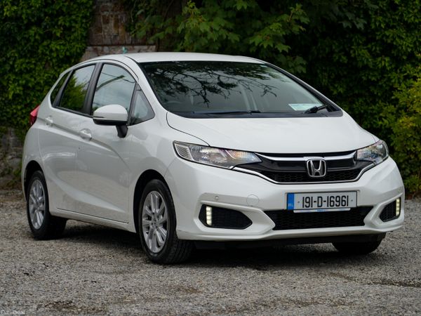Honda Jazz Hatchback, Petrol, 2019, White