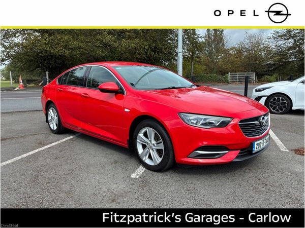 Opel Insignia Hatchback, Diesel, 2020, Red