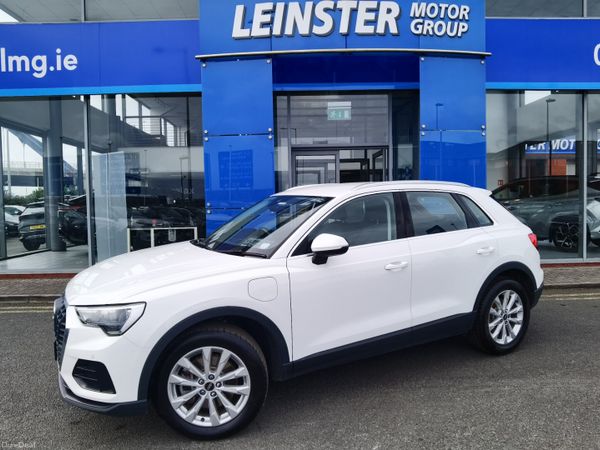 Audi Q3 SUV, Petrol Plug-in Hybrid, 2023, White