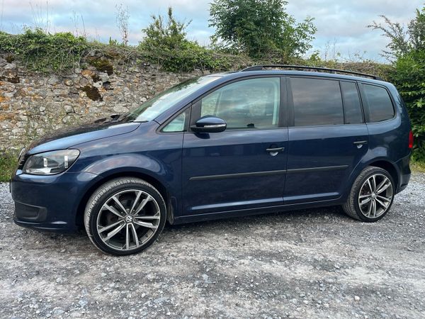Volkswagen Touran MPV, Diesel, 2014, Blue
