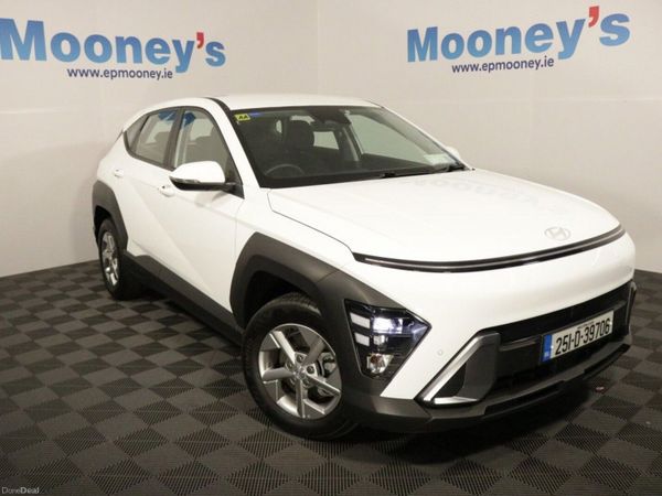 Hyundai KONA MPV, Petrol, 2025, White