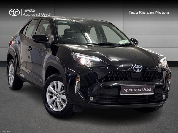 Toyota Yaris Cross Hatchback, Petrol Hybrid, 2022, Black