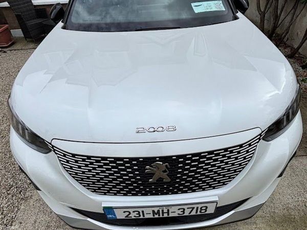 Peugeot 2008 SUV, Electric, 2023, White