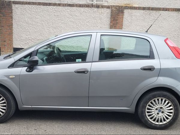 Fiat Punto Hatchback, Petrol, 2007, Grey