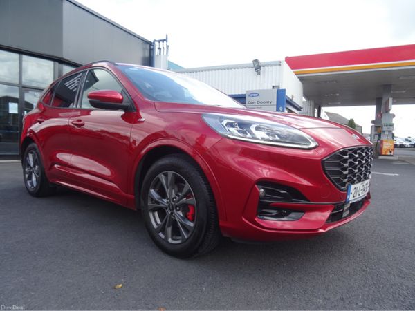 Ford Kuga MPV, Diesel, 2021, Red