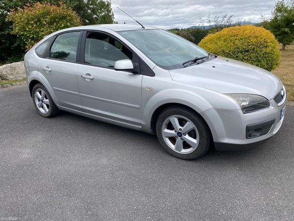 Ford Focus Hatchback, Petrol, 2007, Silver