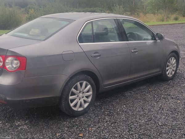 Volkswagen Jetta Saloon, Diesel, 2008, Grey