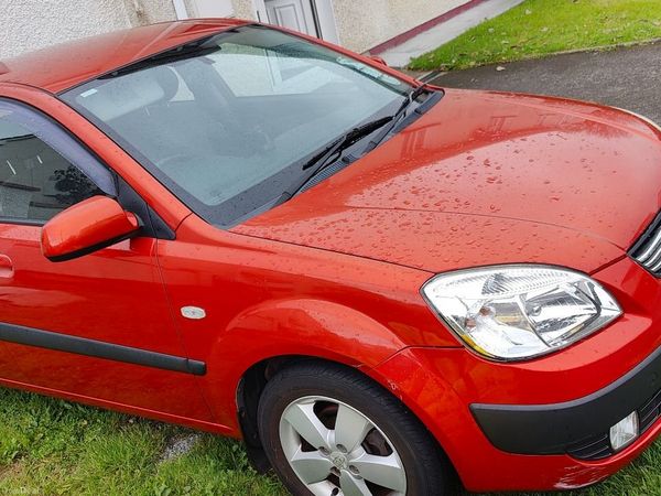 Kia Rio Hatchback, Petrol, 2008, Red