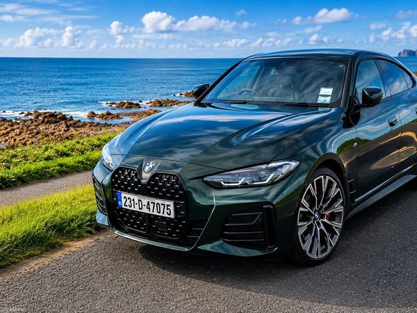 BMW 4-Series Coupe, Petrol, 2023, Green