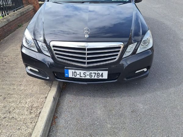 Mercedes-Benz E-Class Saloon, Diesel, 2010, Black