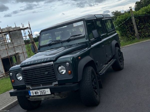 Land Rover Defender SUV, Diesel, 2011, Green