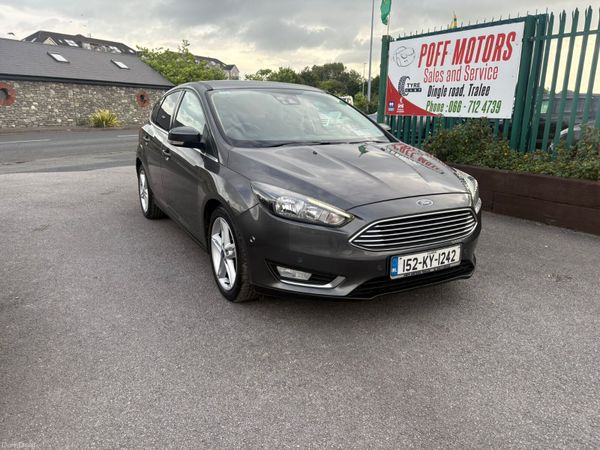 Ford Focus Hatchback, Petrol, 2015, Grey