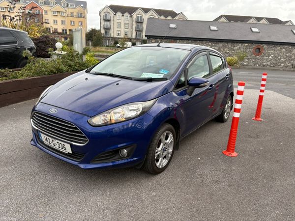 Ford Fiesta Hatchback, Petrol, 2014, Blue