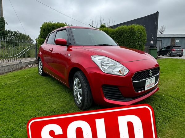 Suzuki Swift Hatchback, Petrol, 2020, Red