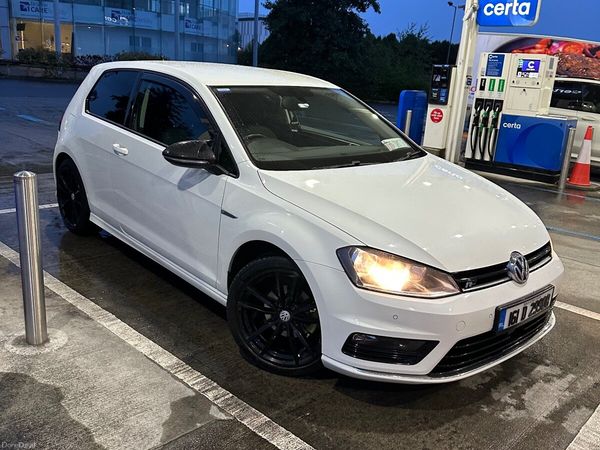 Volkswagen Golf Hatchback, Petrol, 2016, White