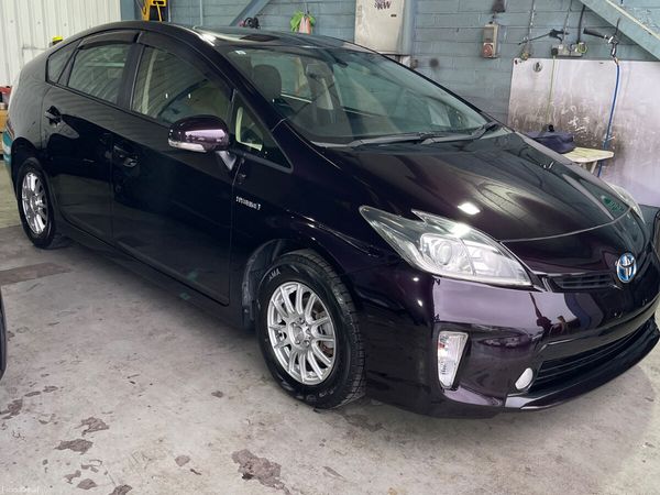 Toyota Prius Saloon, Petrol Hybrid, 2012, Black