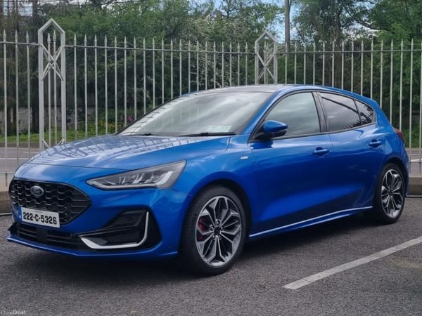 Ford Focus Hatchback, Petrol, 2022, Blue