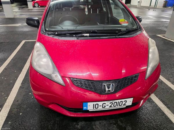Honda Jazz Hatchback, Petrol, 2010, Red