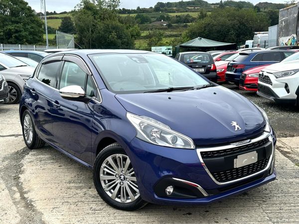 Peugeot 208 Hatchback, Petrol, 2016, Blue