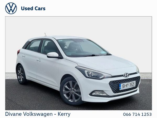 Hyundai i20 Hatchback, Petrol, 2015, White