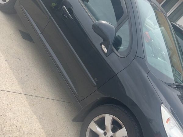 Peugeot 207 Hatchback, Diesel, 2008, Black