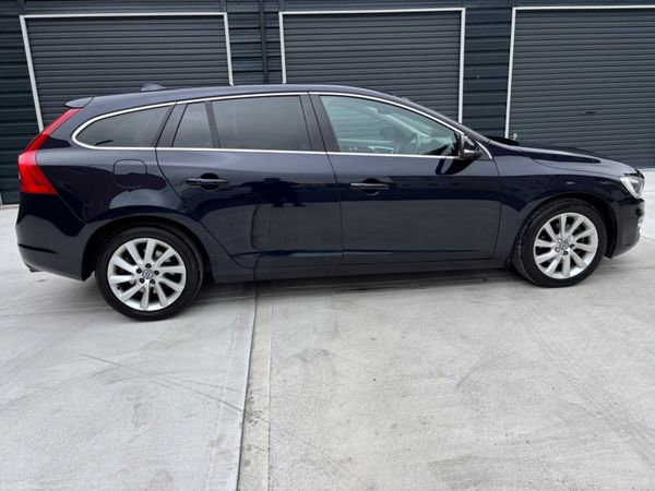 Volvo V60 Estate, Petrol, 2016, Blue