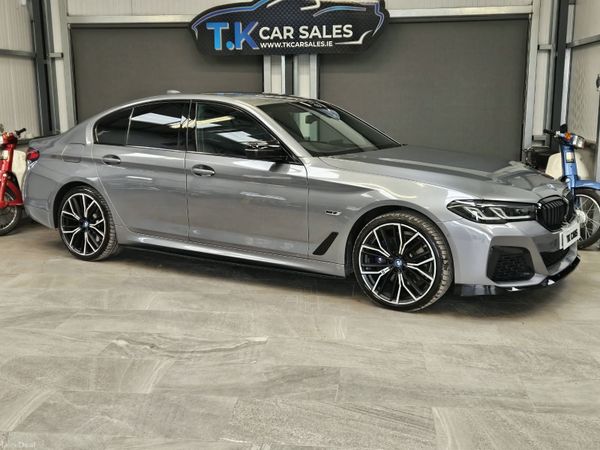 BMW 5-Series Saloon, Petrol Hybrid, 2022, Grey