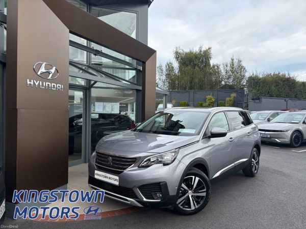 Peugeot 5008 MPV, Petrol, 2021, Grey