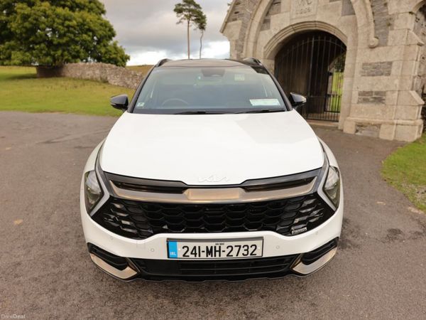 Kia Sportage SUV, Petrol Plug-in Hybrid, 2024, White