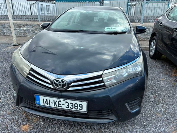 Toyota Corolla Saloon, Diesel, 2014, Black