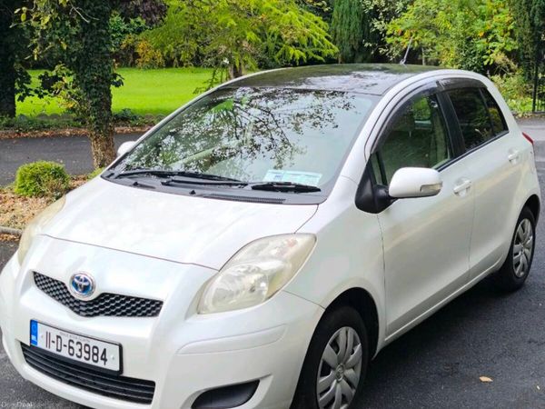 Toyota Vitz Hatchback, Petrol, 2011, White