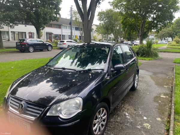 Volkswagen Polo Hatchback, Petrol, 2007, Black