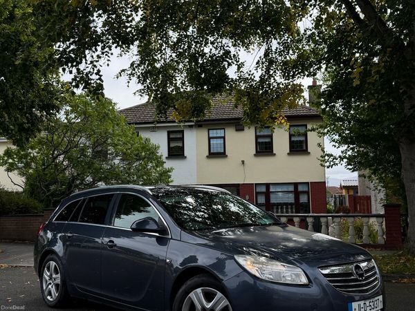 Vauxhall Insignia Estate, Diesel, 2011, Blue