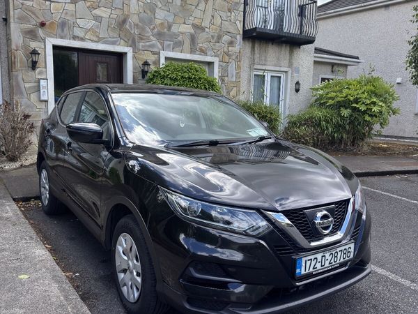 Nissan Qashqai SUV, Diesel, 2017, Black