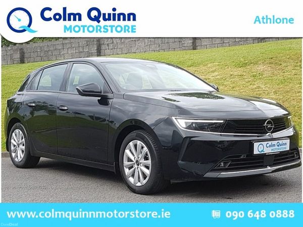 Opel Astra Hatchback, Petrol, 2023, Black