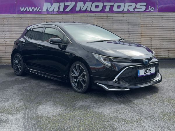 Toyota Corolla Hatchback, Petrol Hybrid, 2019, Black