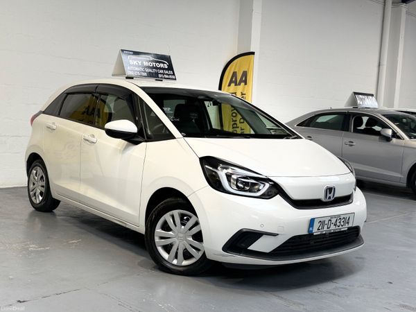 Honda Jazz Hatchback, Petrol Hybrid, 2021, White