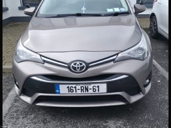 Toyota Avensis Saloon, Diesel, 2016, Bronze
