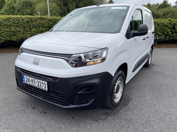 Fiat Doblo MPV, Diesel, 2024, White