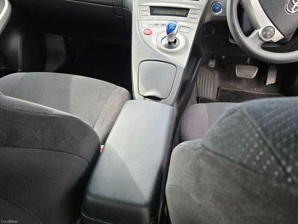 Toyota Prius Hatchback, Petrol Hybrid, 2014, Silver