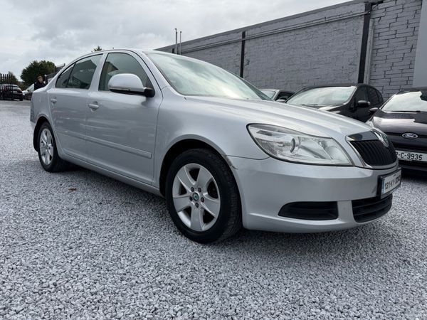 Skoda Octavia Hatchback, Diesel, 2013, Silver