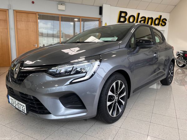 Renault Clio Hatchback, Petrol, 2023, Grey