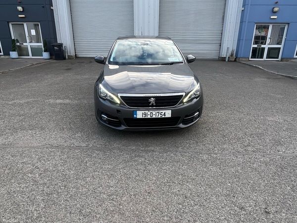 Peugeot 308 Hatchback, Diesel, 2019, Grey