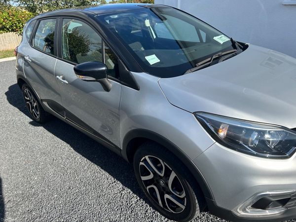 Renault Captur Hatchback, Petrol, 2018, Grey
