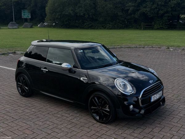 Mini Cooper Hatchback, Diesel, 2017, Black