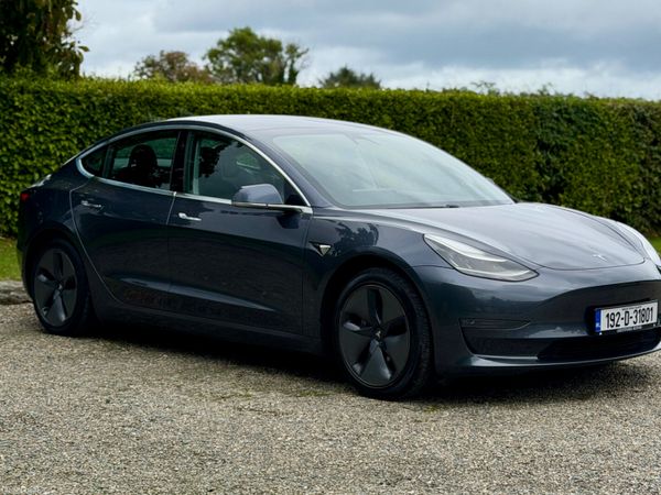 Tesla Model 3 Saloon, Electric, 2019, Grey