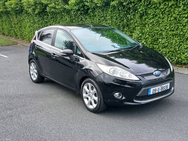 Ford Fiesta Hatchback, Diesel, 2009, Black