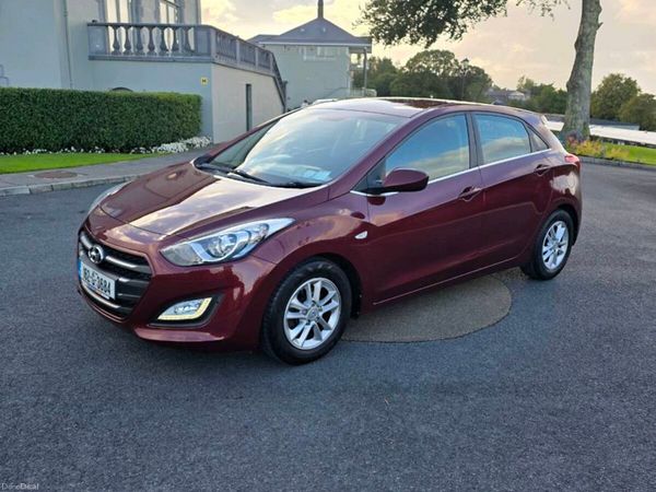 Hyundai i30 Hatchback, Diesel, 2016, Red