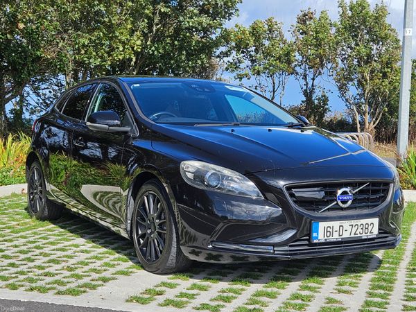 Volvo V40 Hatchback, Diesel, 2016, Black